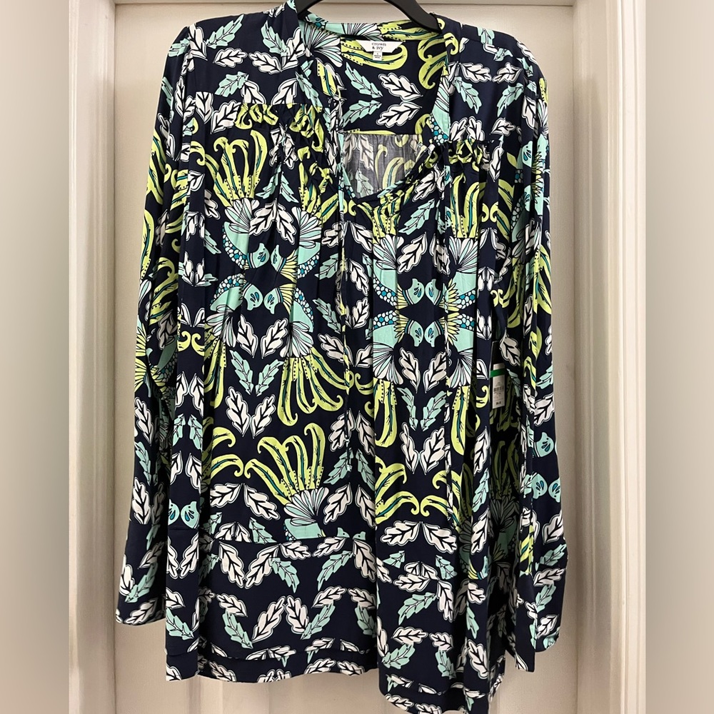 Crown and Ivy blouse